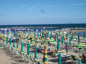 Гостиница b&b Il Girasole Formia Guesthouse  Формия